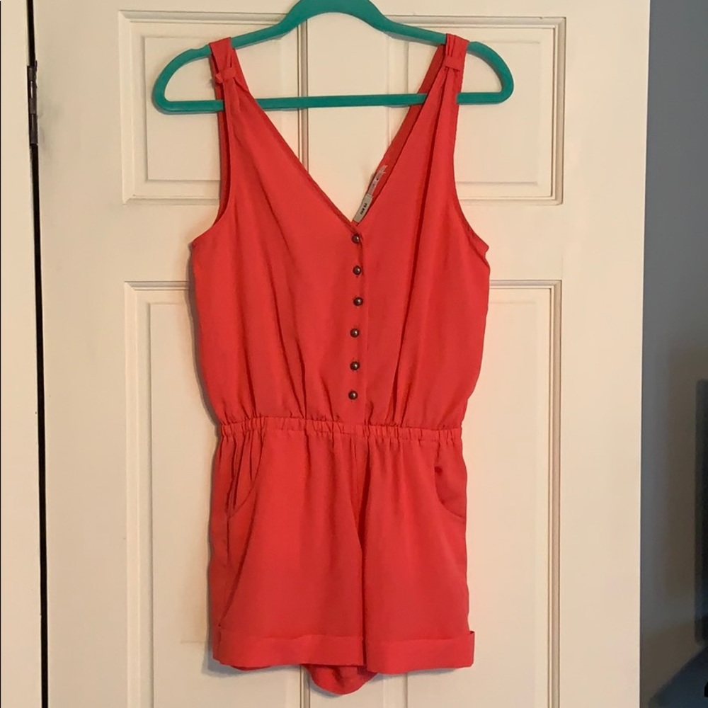 ⬇️ Coral ‘Kimchi Blue’ Romper